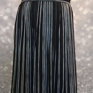 BANANA REPUBLIC Black White Skirt